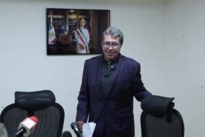 Ricardo Monreal Afirma que Claudia Sheinbaum Actúa Conforme a Derecho en Caso de Extradición