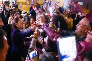 Claudia Sheinbaum Reafirma la Política Exterior Mexicana en Barcelona