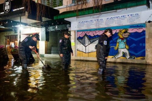 Intensas Lluvias Activan Operativo Tlaloque: 53 Encharcamientos en la Capital