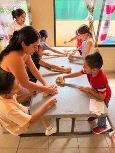 Gobierno de Guerrero Refuerza el Emprendimiento y Desarrollo de la Niñez en Quechultenango