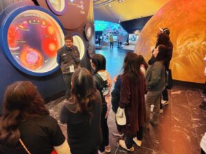 Descubre el Fascinante Mundo de las Serpientes y el Universo en el Museo de Historia Natural