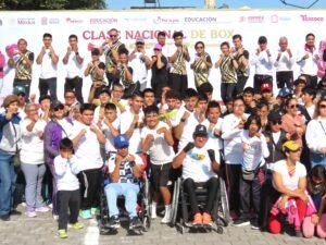 Más de 300 Texcocanos Participan en la Clase Nacional de Box