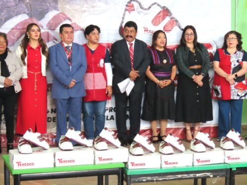 Lleva Gobierno de Texcoco Apoyo Directo a las Familias con 30 mil Pares de Tenis Escolares
