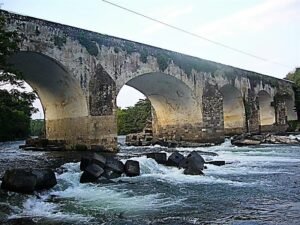 El Puente del Rey no Puede Seguir Esperando