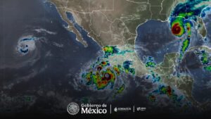 Simon se Intensifica y Podría Alcanzar la Categoría de Huracán Mayor
